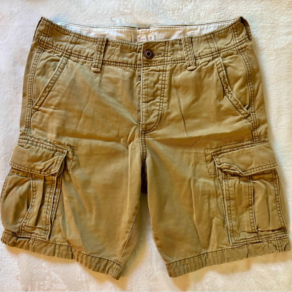 Men’s Hollister Tan Cargo Shorts